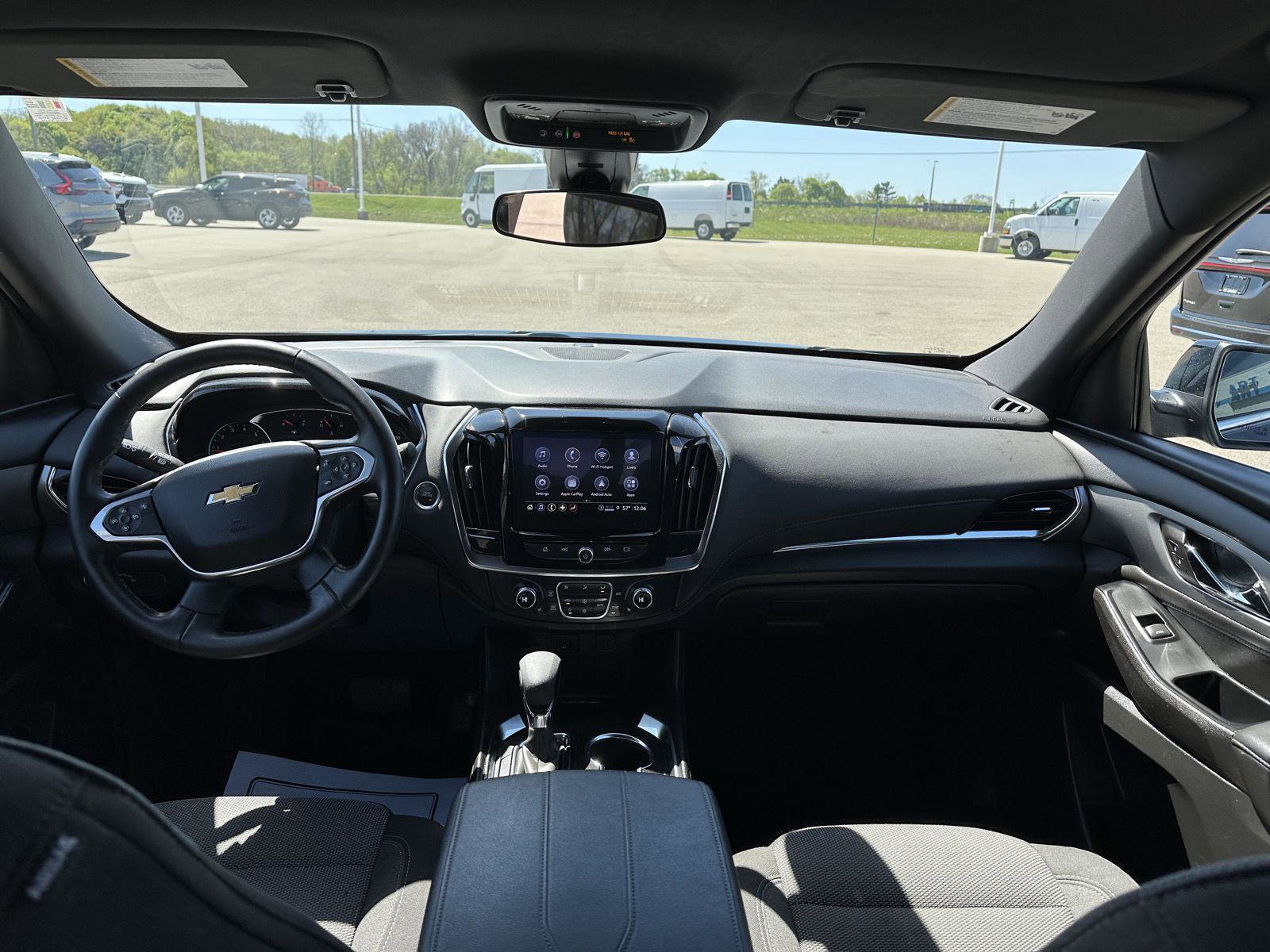 Used 2023 Chevrolet Traverse LT AWD/4WD image 17