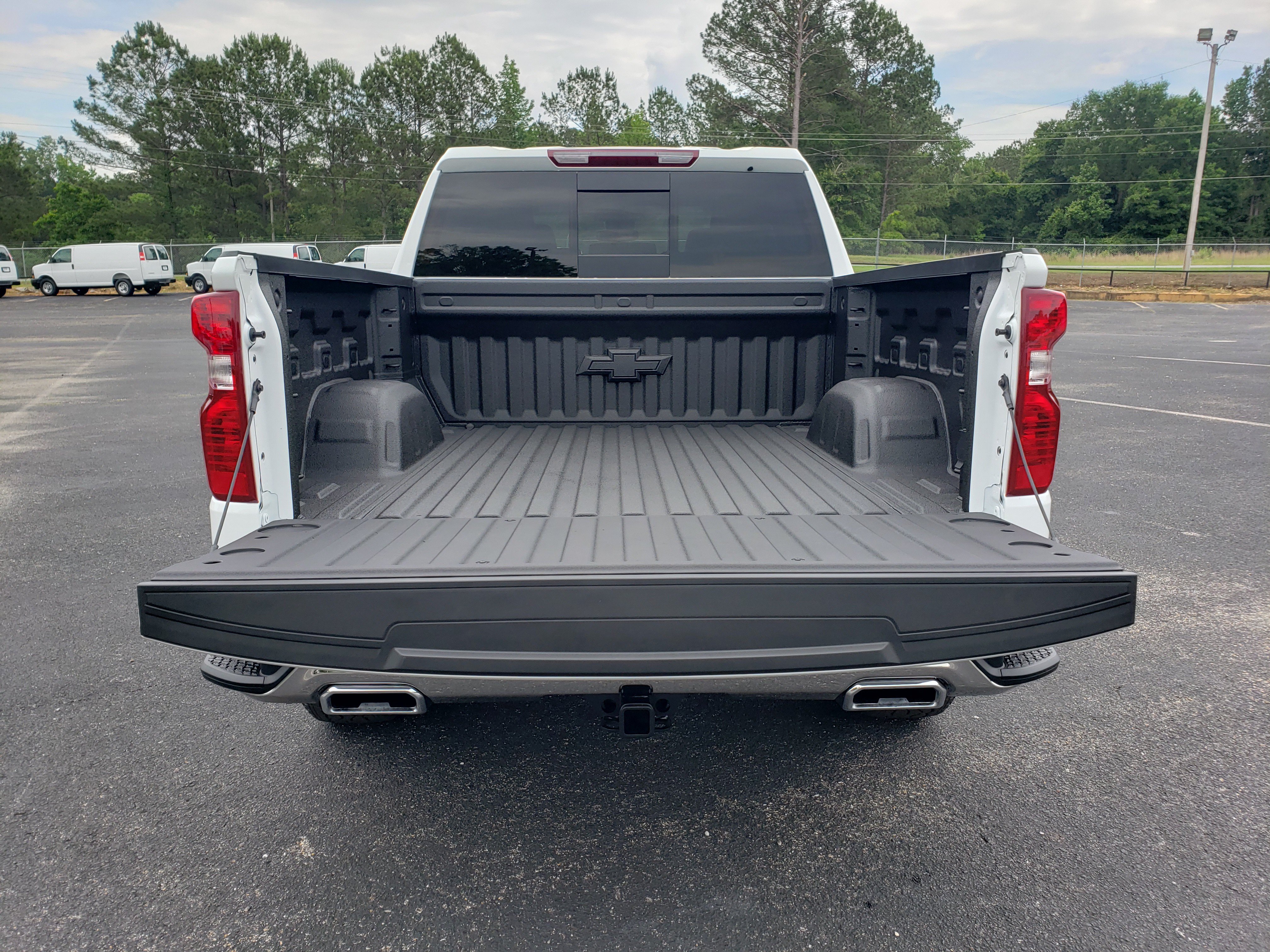 New 2026 Chevrolet Silverado 1500 LT AWD/4WD image 9