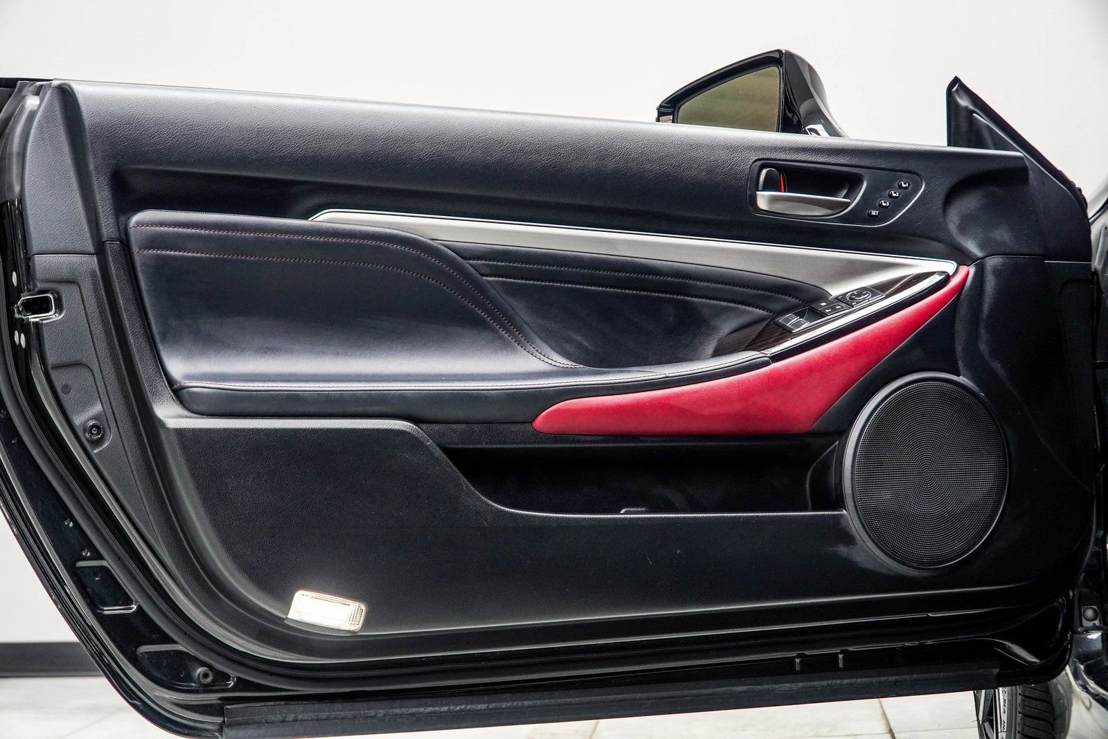 Used 2024 Lexus RC 300 w/ Premium Package image 36