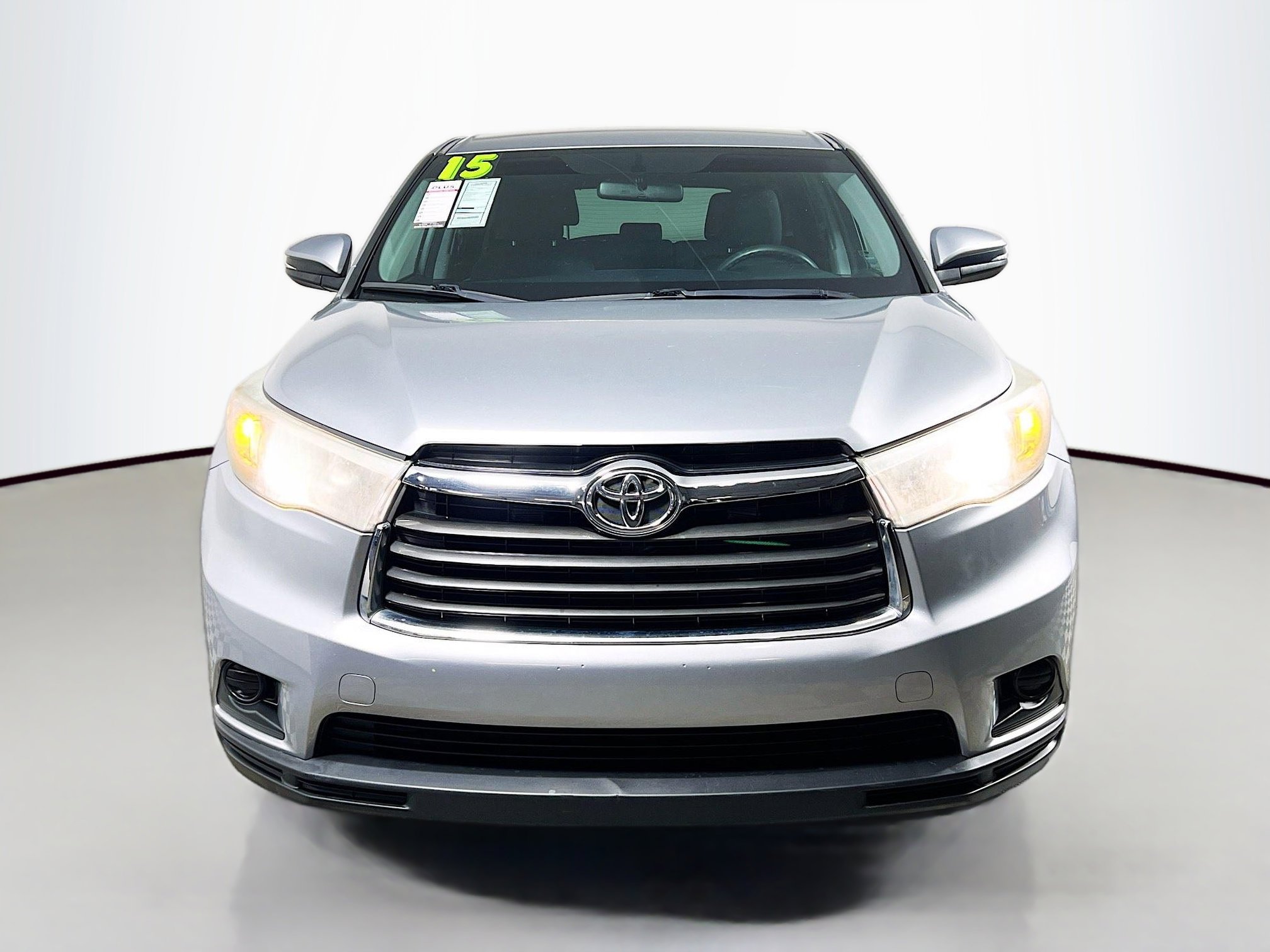 Used 2015 Toyota Highlander LE FWD image 11