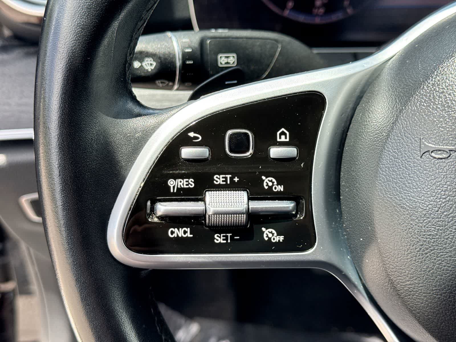 Used 2020 Mercedes-Benz E 350 Sedan image 30