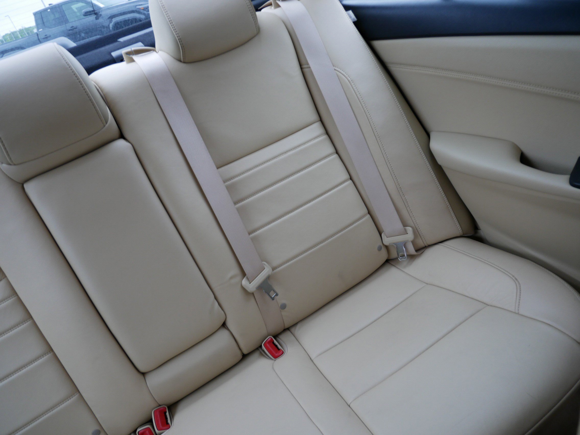 Used 2015 Toyota Camry XLE FWD image 14