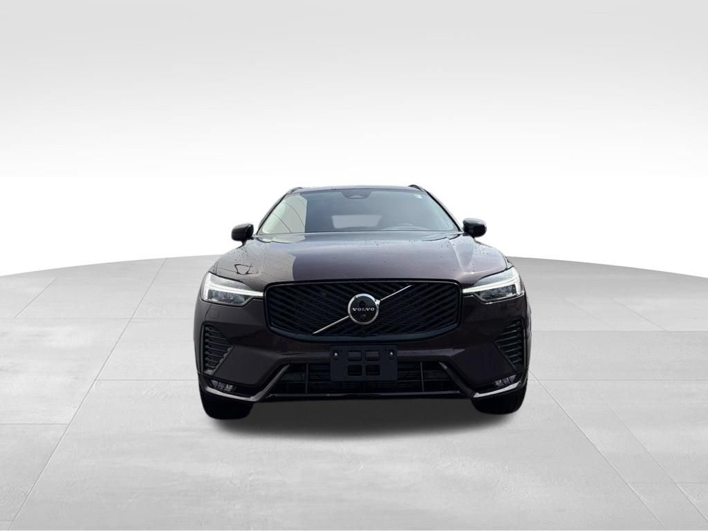New 2026 Volvo XC60 B5 Plus w/ Protection Package Premier AWD/4WD image 8