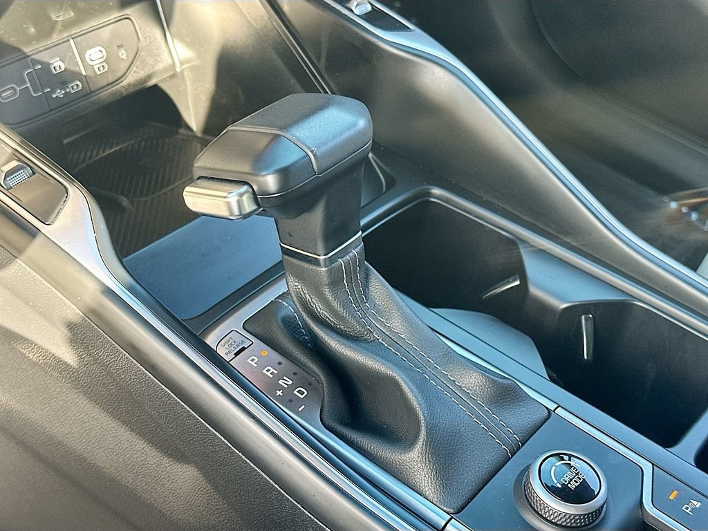 Certified 2025 Kia Sorento EX w/ Panoramic Sunroof Package FWD image 17