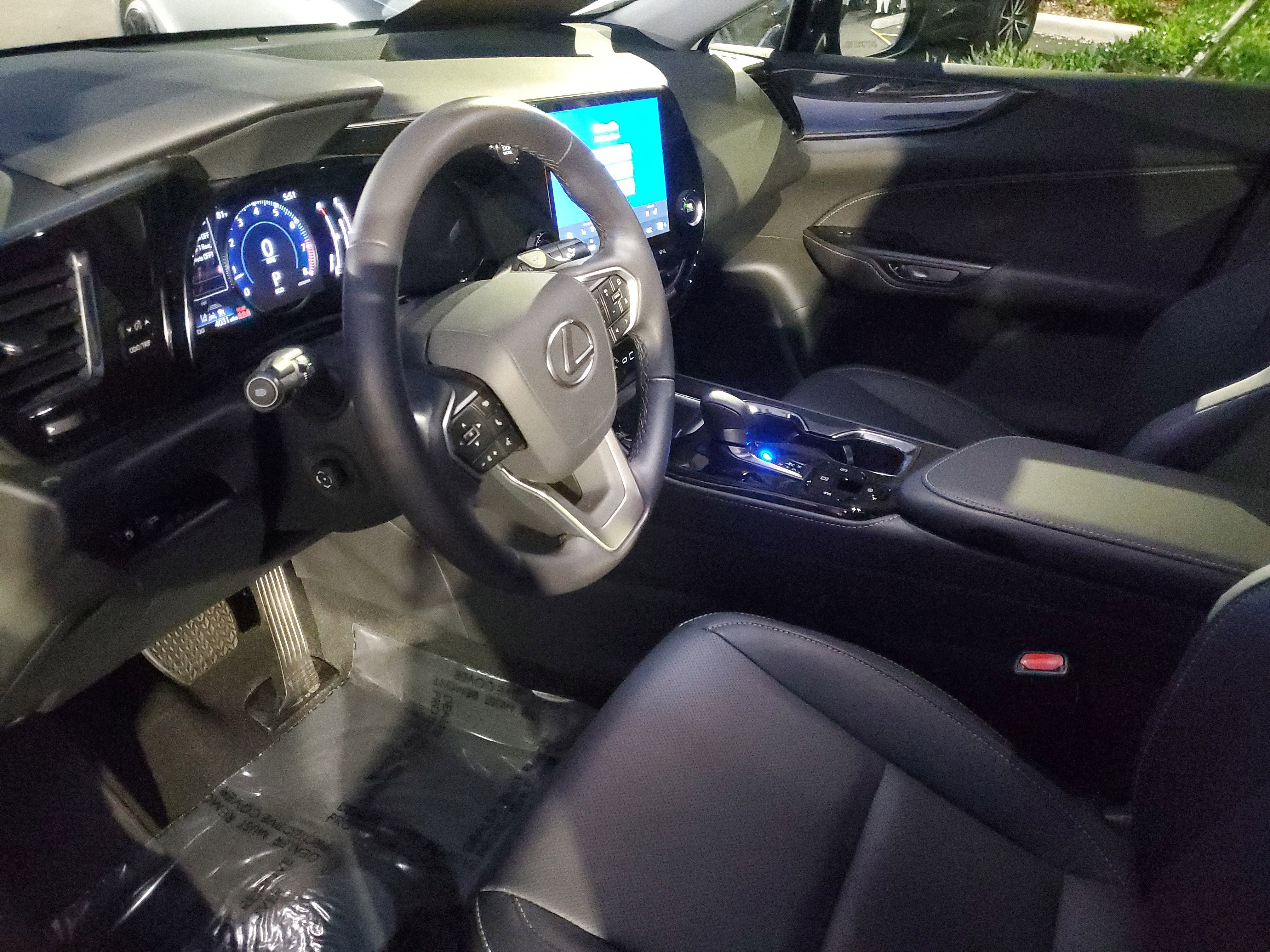 Certified 2025 Lexus NX 250 FWD w/ Premium Package image 16