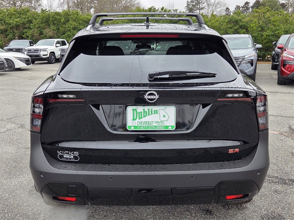 New 2026 Nissan Kicks SR image 9