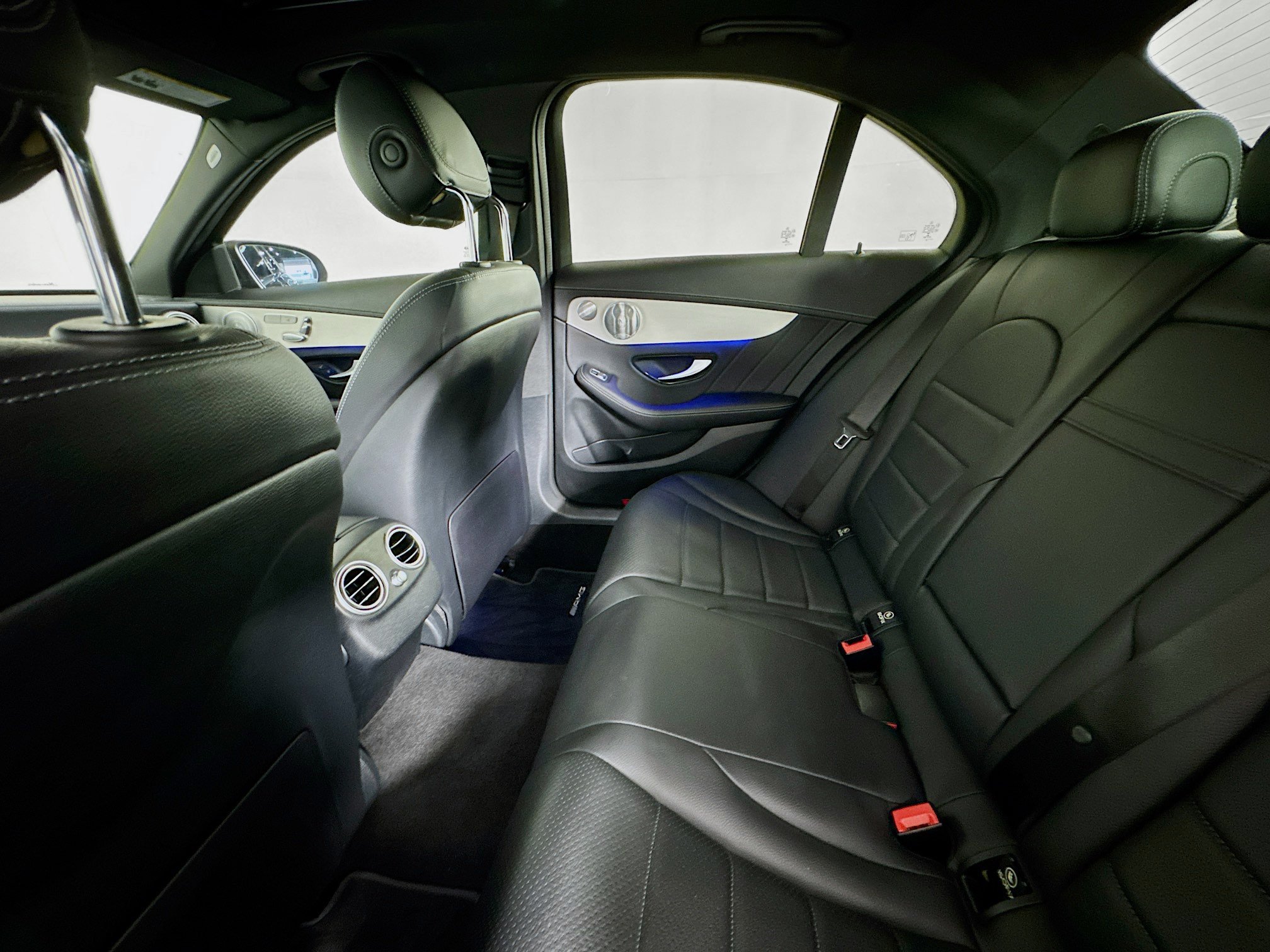 Used 2021 Mercedes-Benz C 300 Sedan image 23