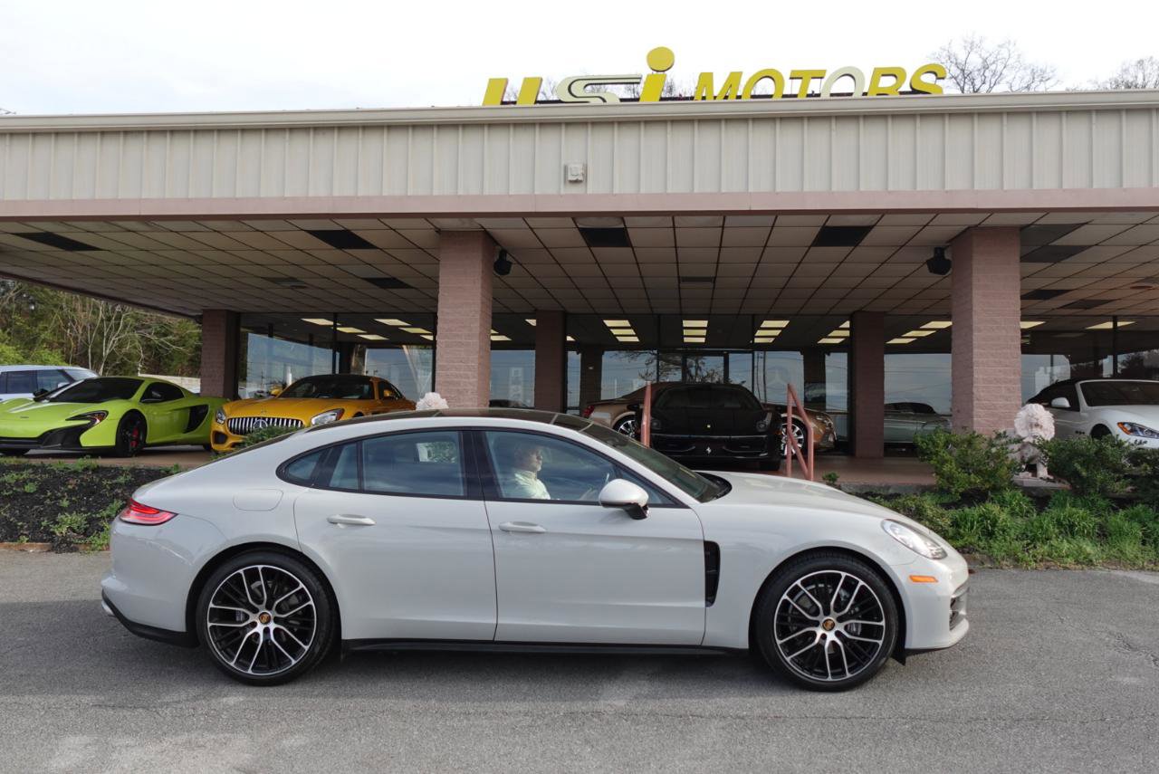 Used 2023 Porsche Panamera 4 w/ Premium Package AWD/4WD image 2