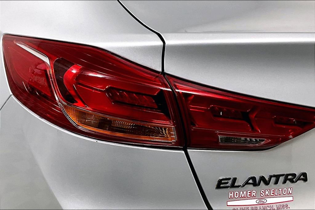 Used 2018 Hyundai Elantra Sport w/ Sport Premium Package 03 image 28