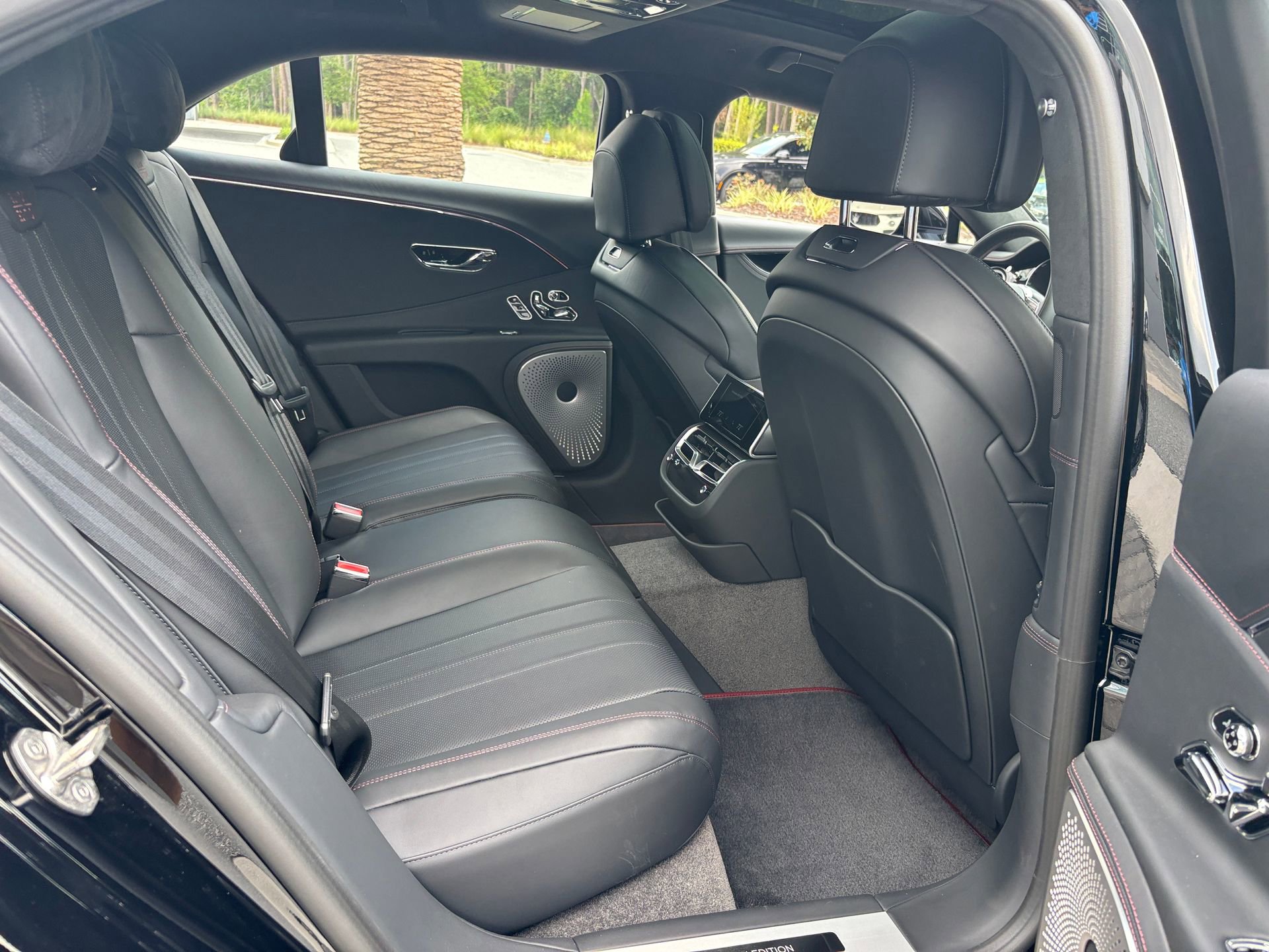 New 2025 Bentley Flying Spur Plug-In Hybrid image 29