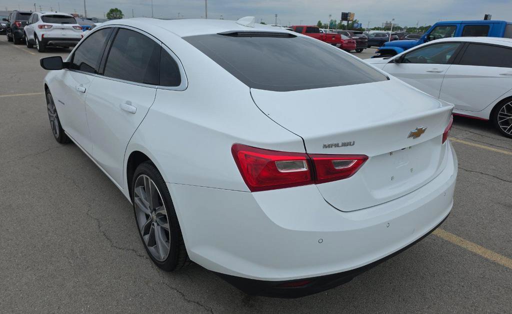 Used 2023 Chevrolet Malibu LT w/ Driver Confidence Package FWD image 4