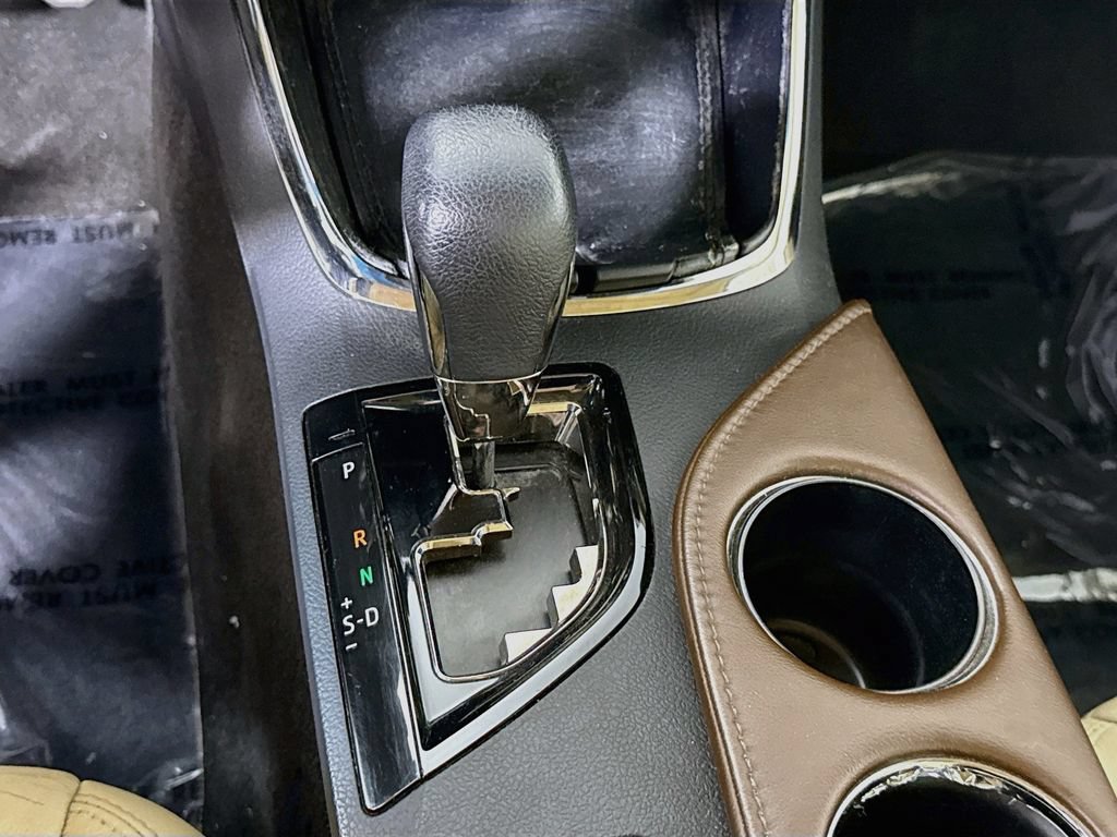 Used 2015 Toyota Avalon XLE FWD image 8