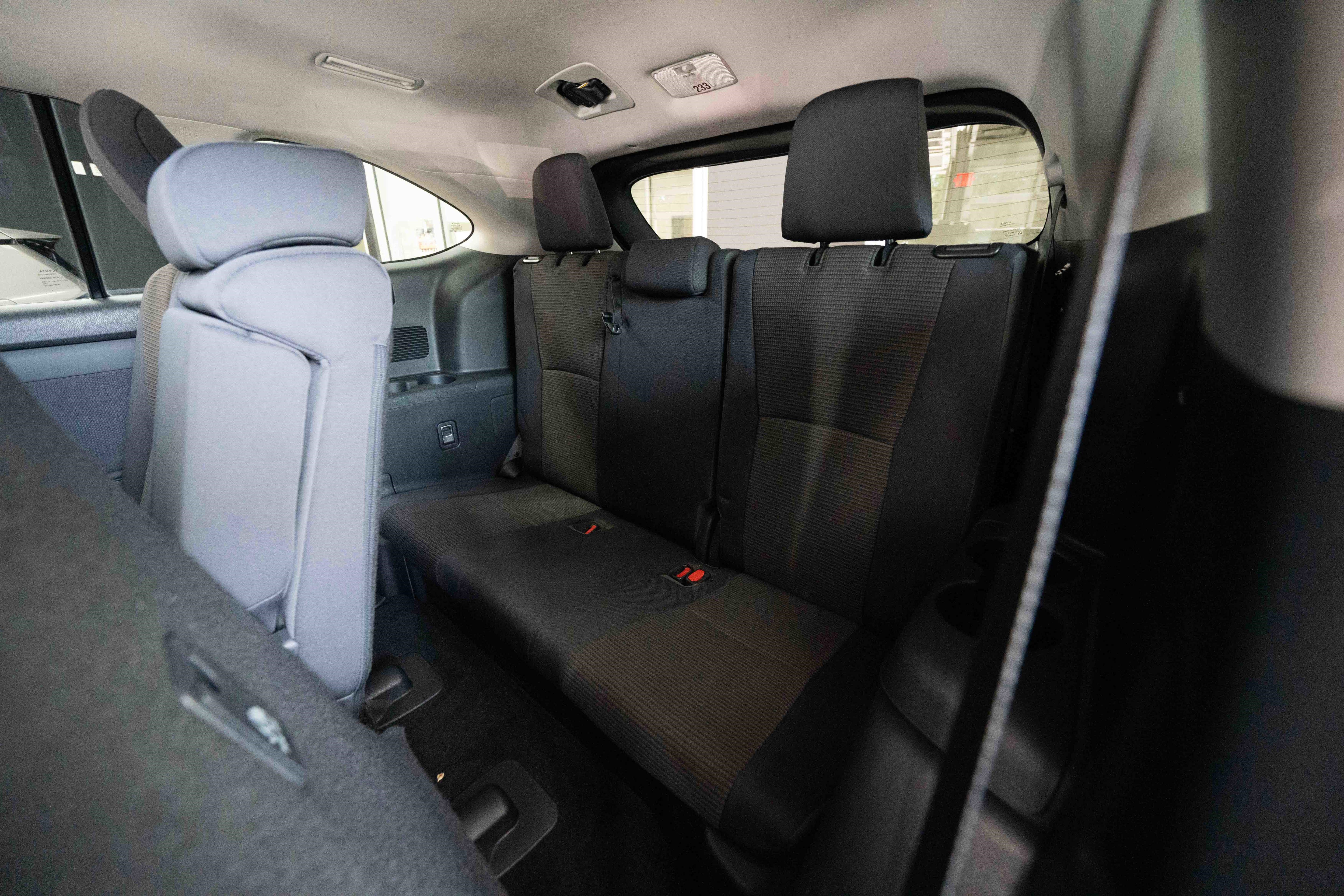 Used 2023 Toyota Highlander L image 24