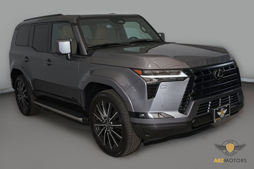 Used 2025 Lexus GX 550 image 2