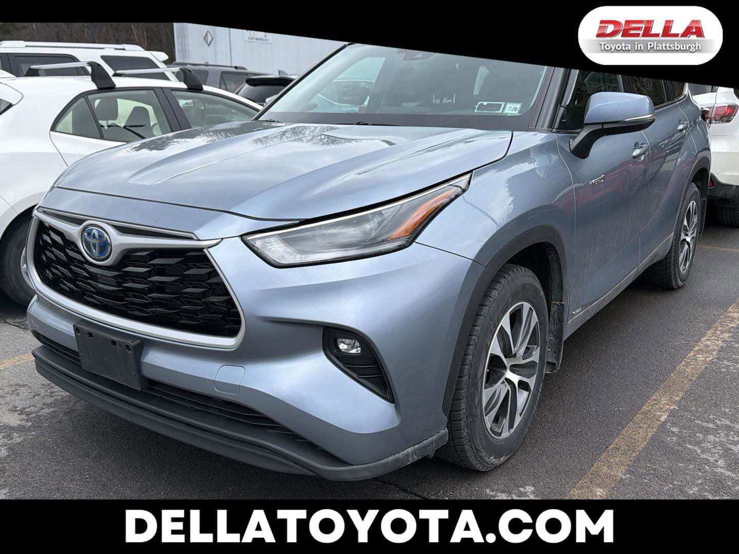 Used 2021 Toyota Highlander XLE AWD/4WD image 1