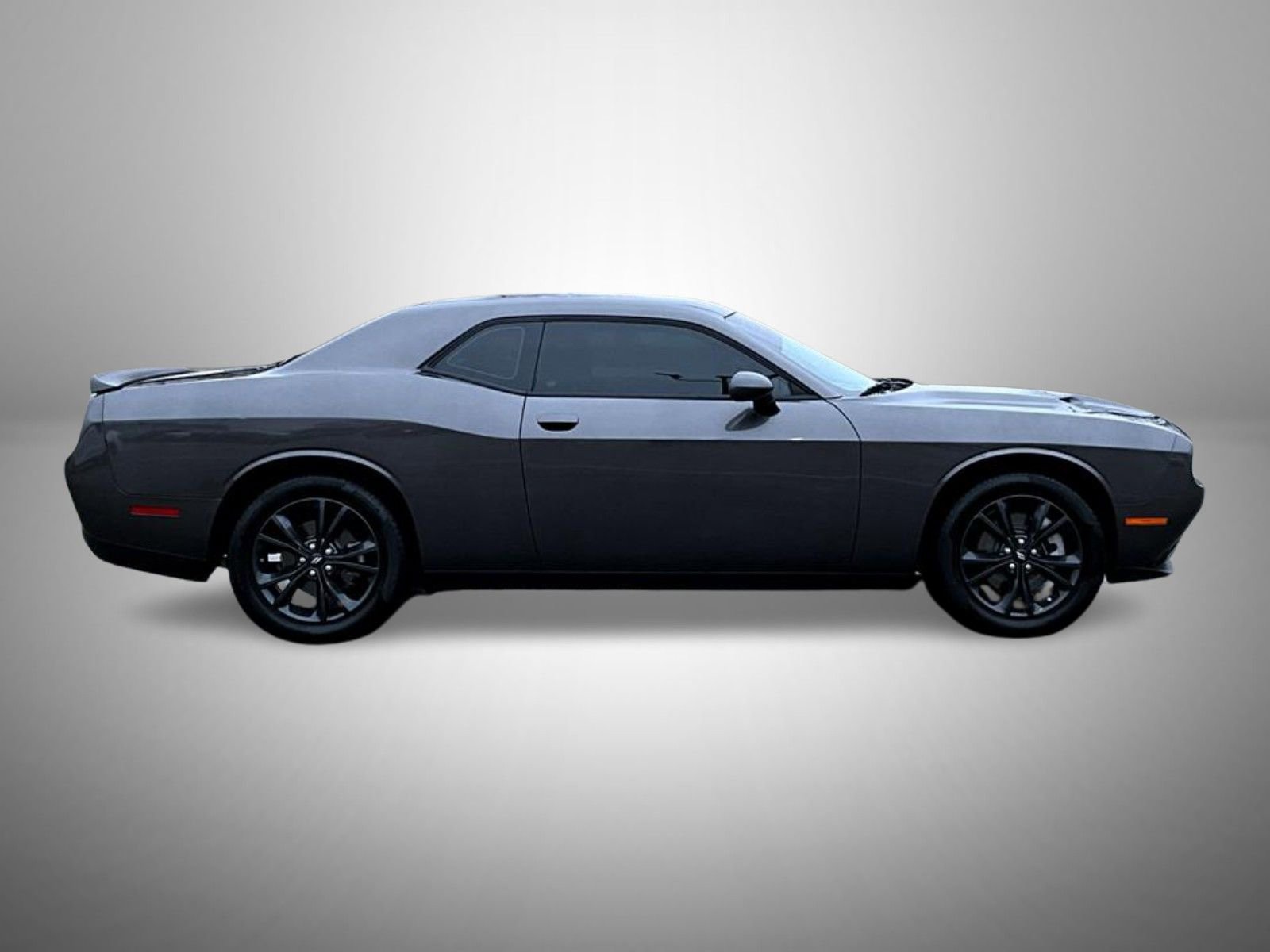 Used 2023 Dodge Challenger SXT w/ Blacktop Package image 4