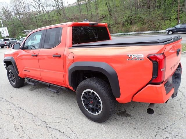 Certified 2024 Toyota Tacoma TRD Off-Road w/ TRD Off Road Upgrade Package AWD/4WD image 5