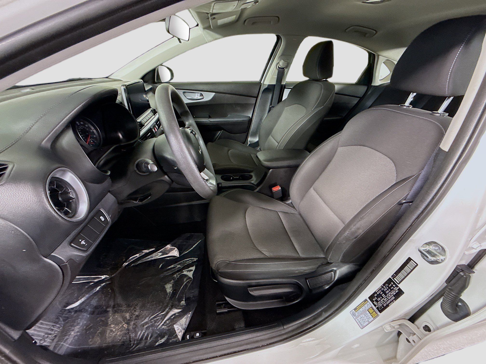 Used 2023 Kia Forte LX image 21