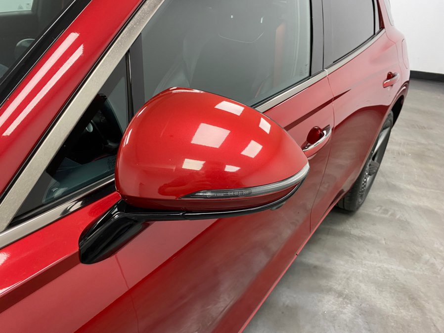 Used 2023 Genesis GV70 2.5T w/ Sport Prestige Package image 12