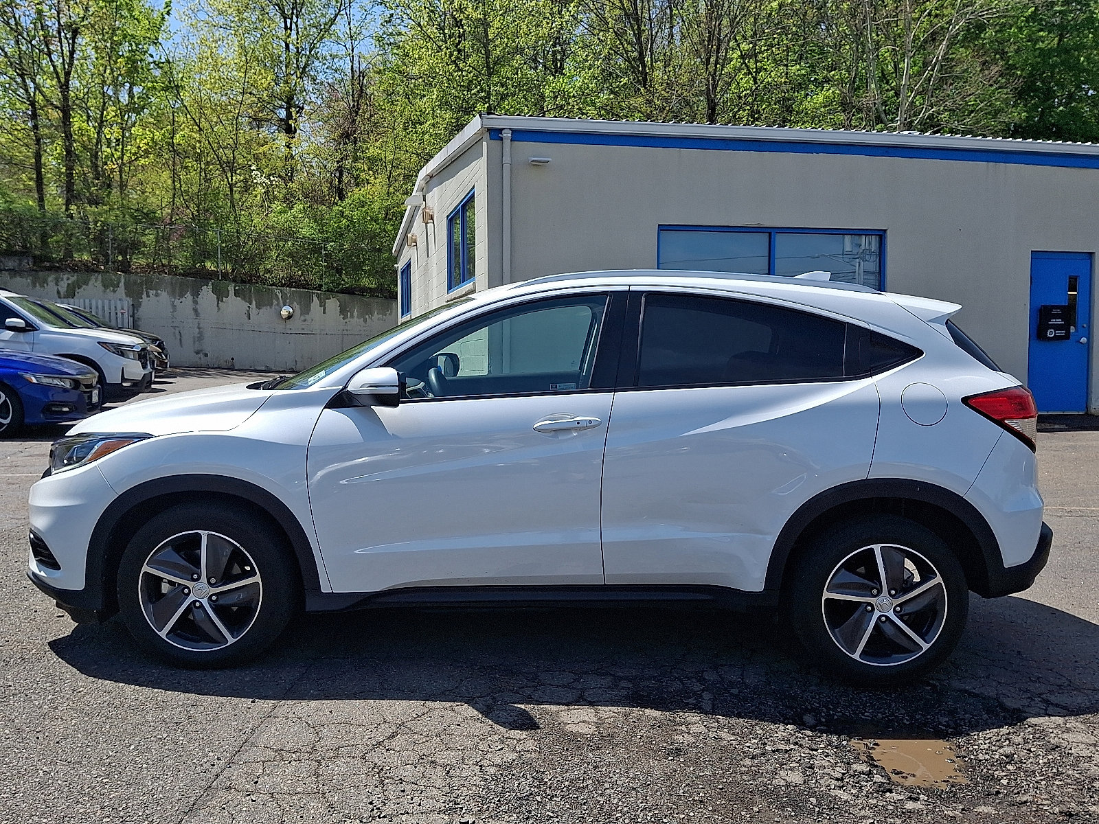 Used 2022 Honda HR-V EX image 10