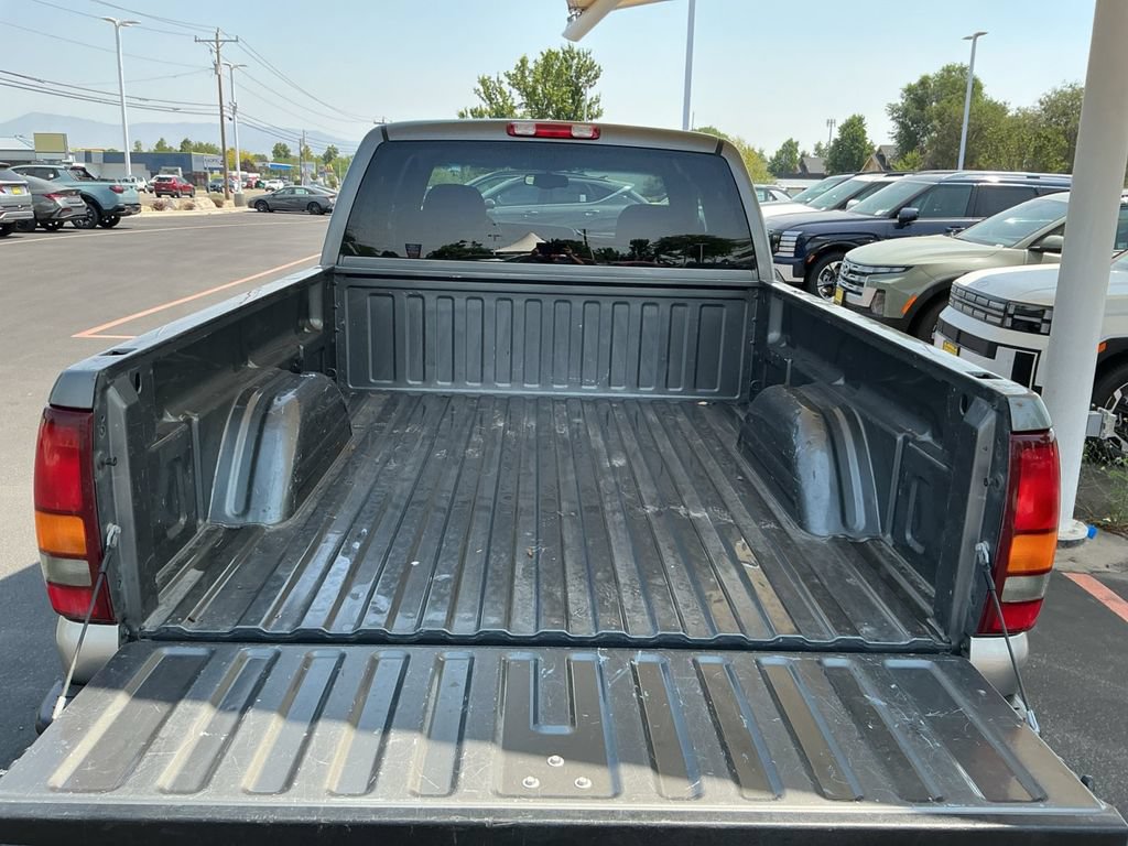 Used 1999 Chevrolet Silverado 1500 LS w/ Off-Road Chassis Pkg AWD/4WD image 21