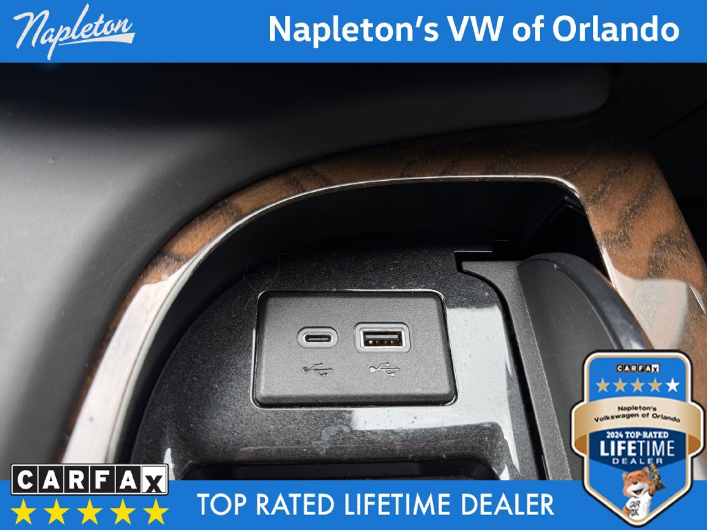 Used 2023 Cadillac Escalade Sport Platinum w/ LPO, ONYX Package AWD/4WD image 21