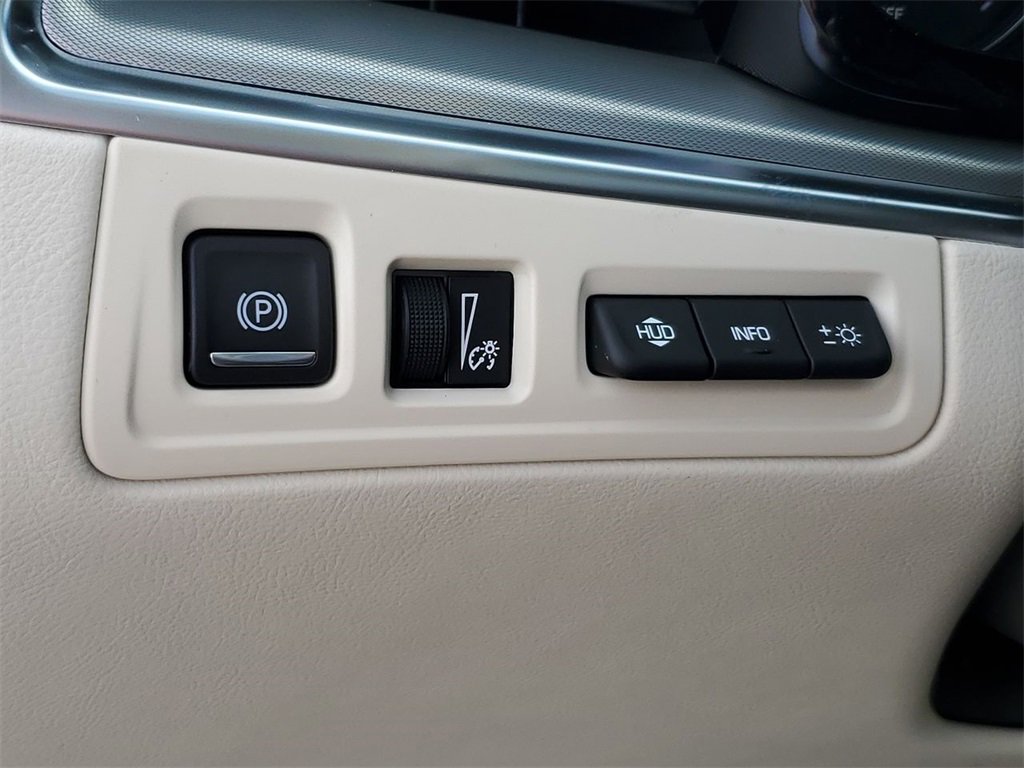 New 2025 Cadillac XT5 Premium Luxury w/ Technology Package image 18