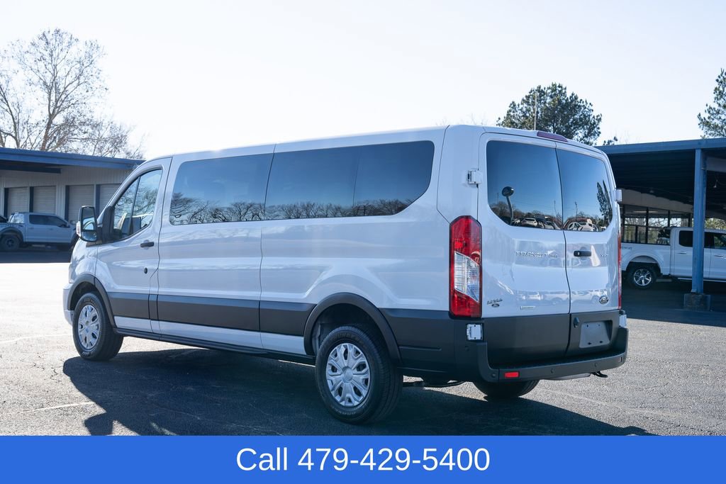 Used 2023 Ford Transit 350 XLT image 4