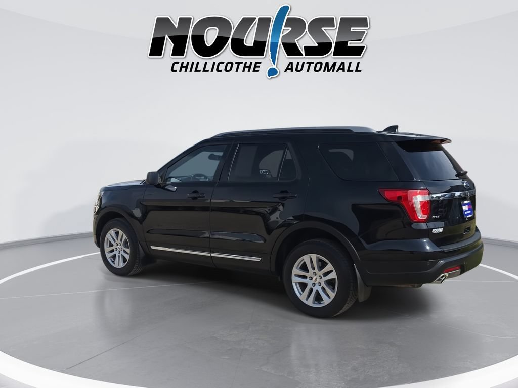 Used 2018 Ford Explorer XLT AWD/4WD image 6