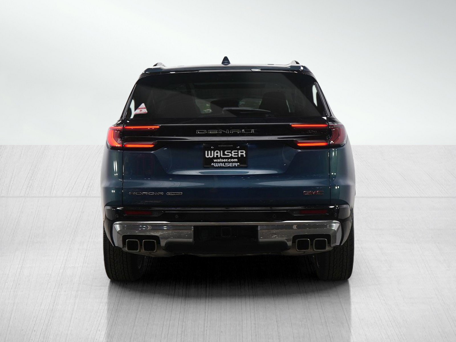 Used 2024 GMC Acadia Denali w/ Super Cruise Package image 4