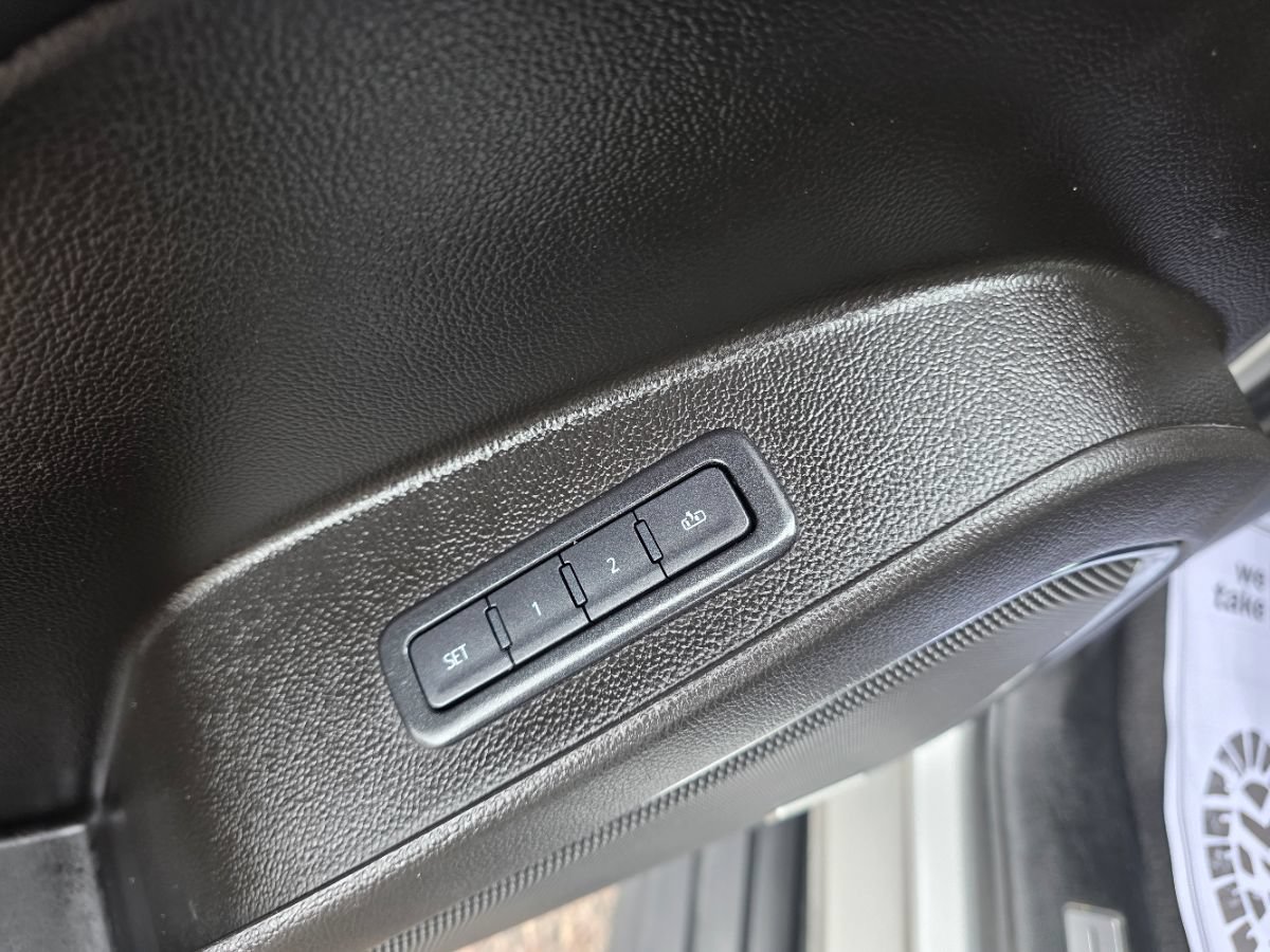 Used 2019 Chevrolet Tahoe LT RWD image 19