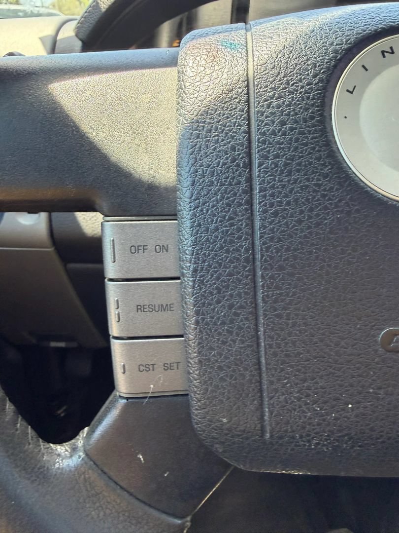 Used 2006 Lincoln Mark LT 2WD image 22