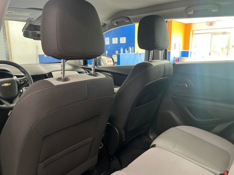 Used 2019 Chevrolet Trax LS FWD image 16