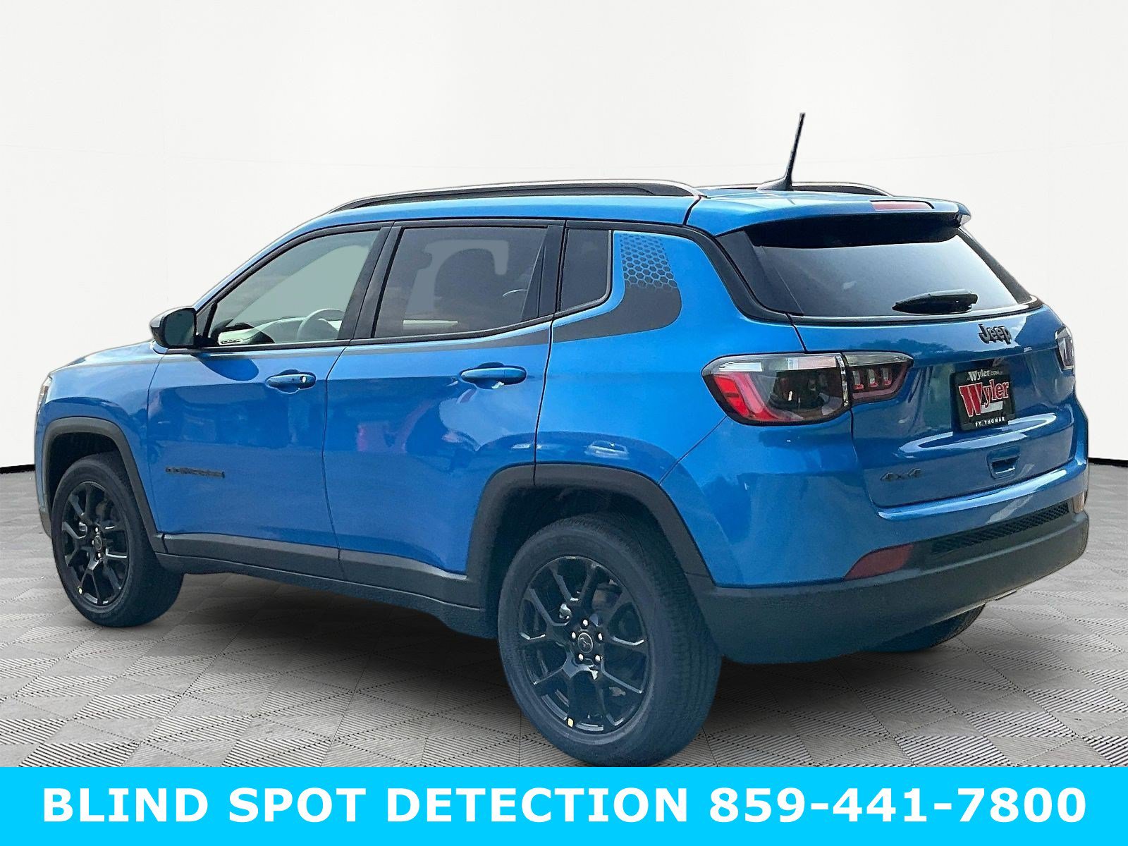 New 2026 Jeep Compass Latitude AWD/4WD image 4