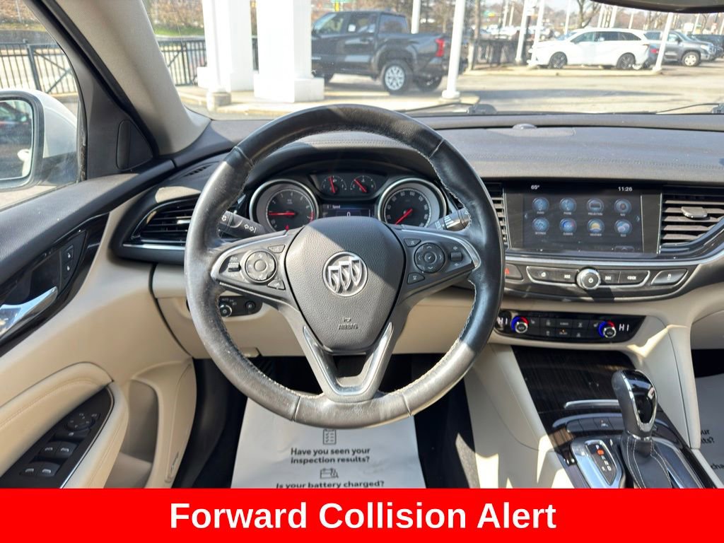 Used 2018 Buick Regal Essence w/ Driver Confidence Package #1 image 32