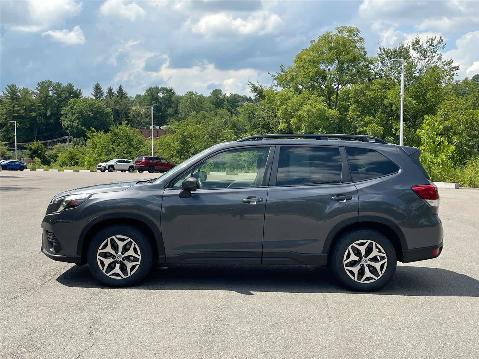 Certified 2023 Subaru Forester Premium AWD/4WD image 2