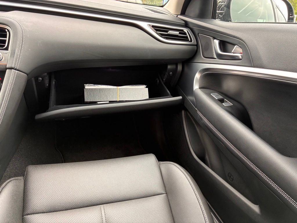 Used 2025 Genesis G70 2.5T AWD/4WD image 36