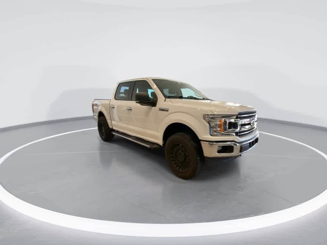 Used 2018 Ford F150 XLT w/ Equipment Group 302A Luxury AWD/4WD image 2