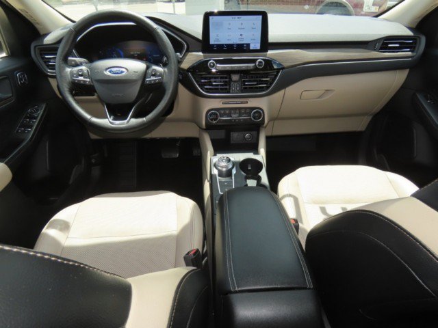 Used 2020 Ford Escape Titanium AWD/4WD image 22