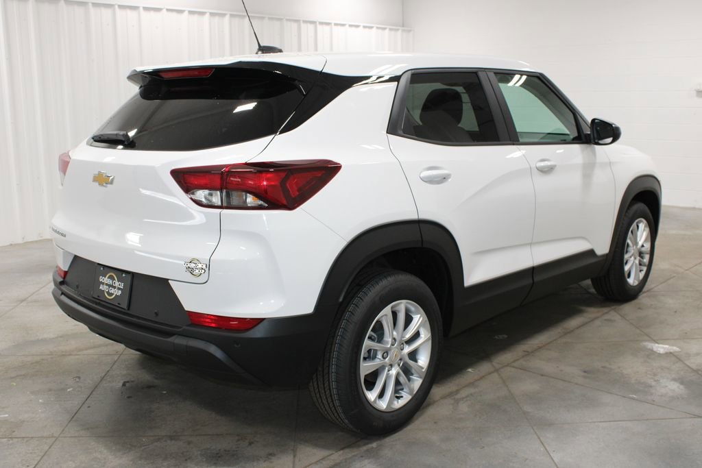 New 2026 Chevrolet TrailBlazer LS w/ LS Convenience Package FWD image 9