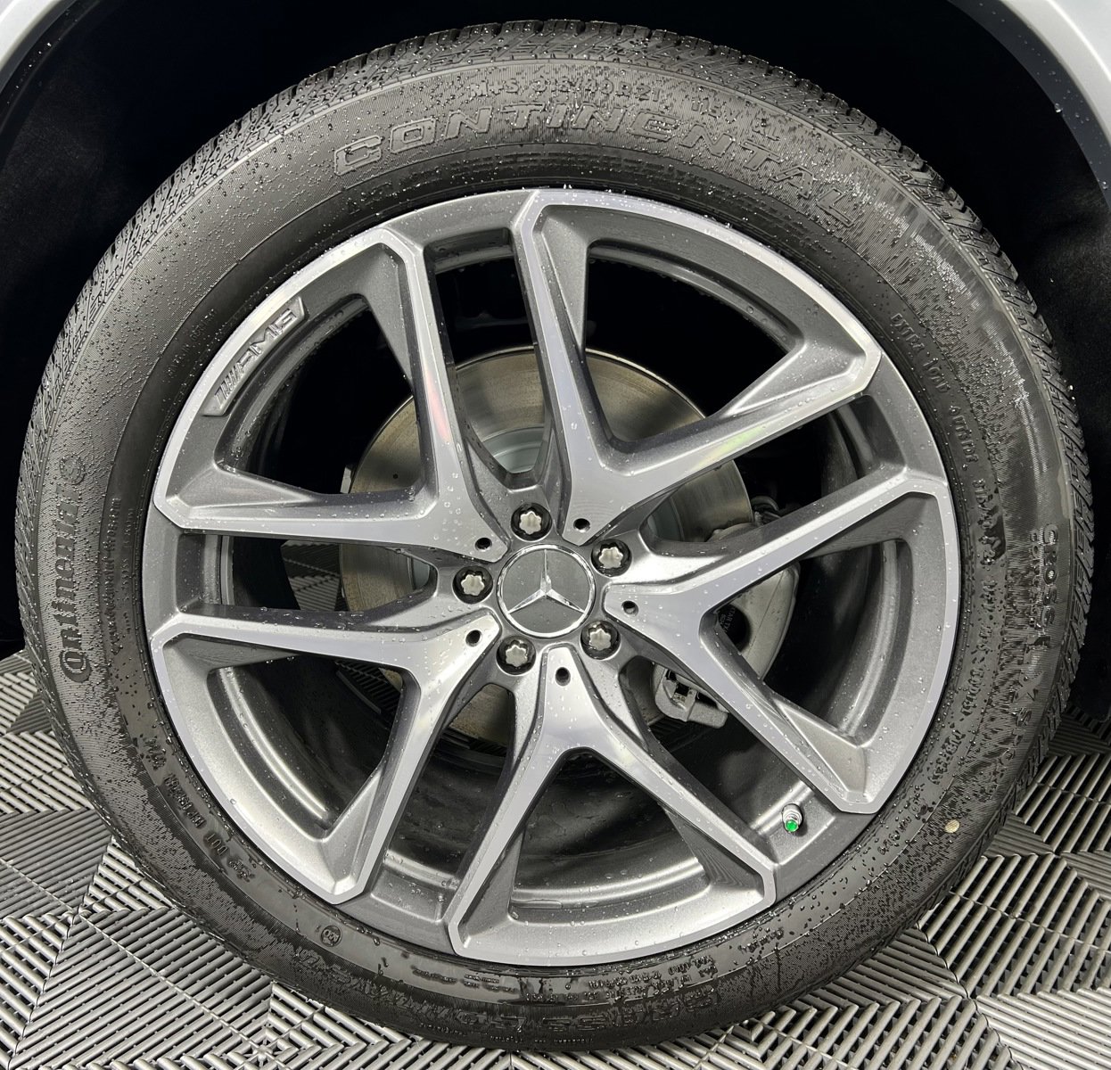 New 2025 Mercedes-Benz GLE 53 AMG 4MATIC image 16