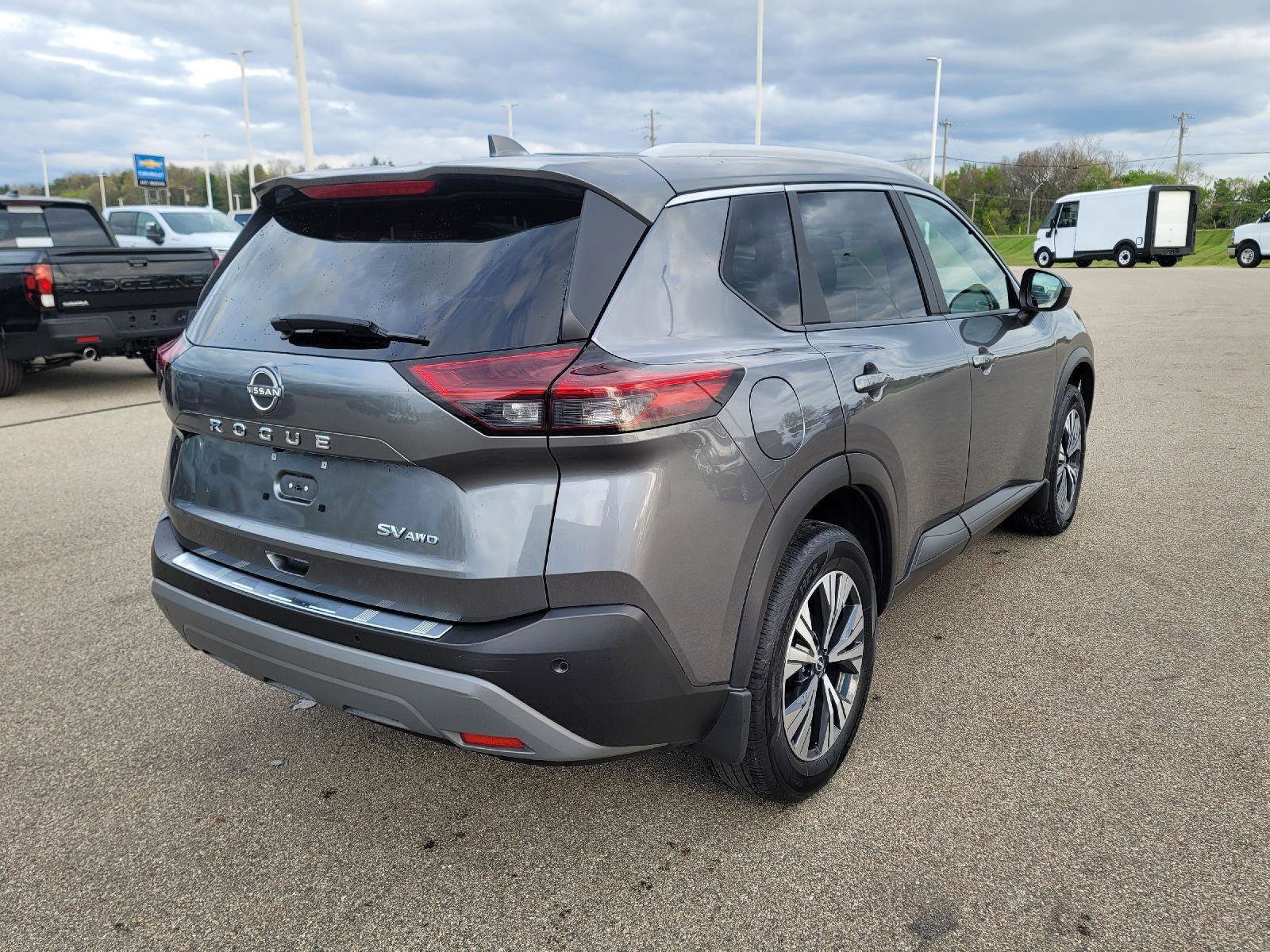 Used 2023 Nissan Rogue SV w/ SV Premium B Package AWD/4WD image 6
