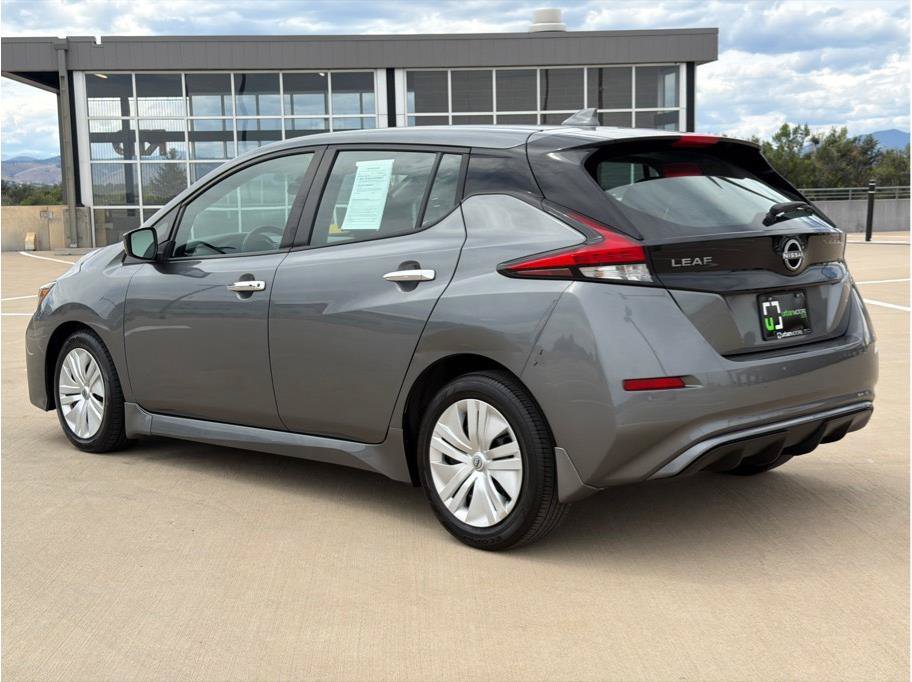 Used 2025 Nissan Leaf S FWD image 6