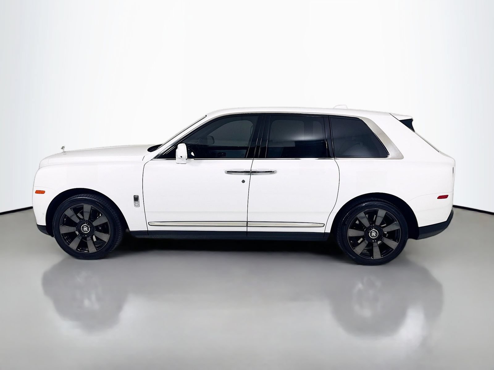 Certified 2021 Rolls-Royce Cullinan AWD/4WD image 5