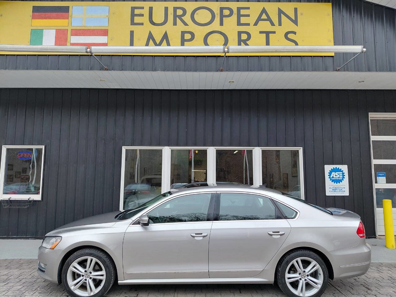 Used 2014 Volkswagen Passat TDI SEL Premium