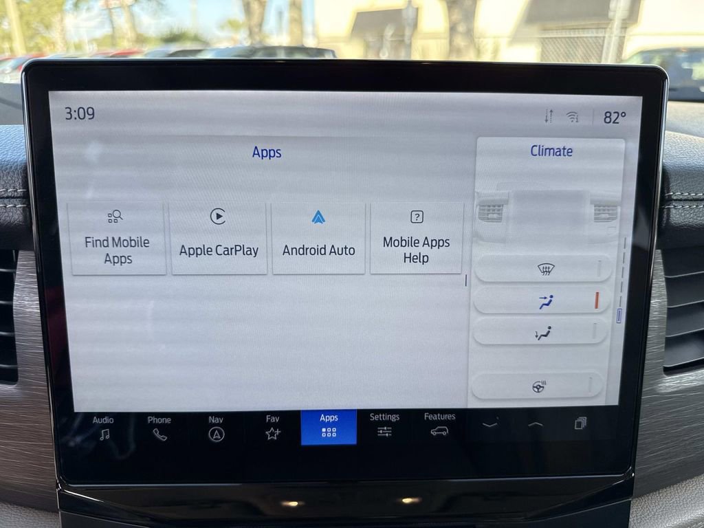 Used 2024 Ford Expedition Max Limited image 29