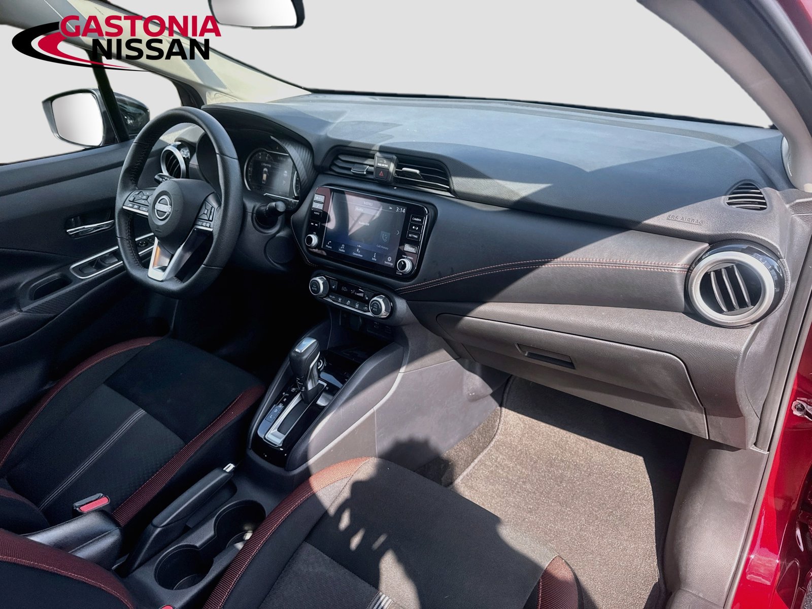 Used 2024 Nissan Versa SR FWD image 37