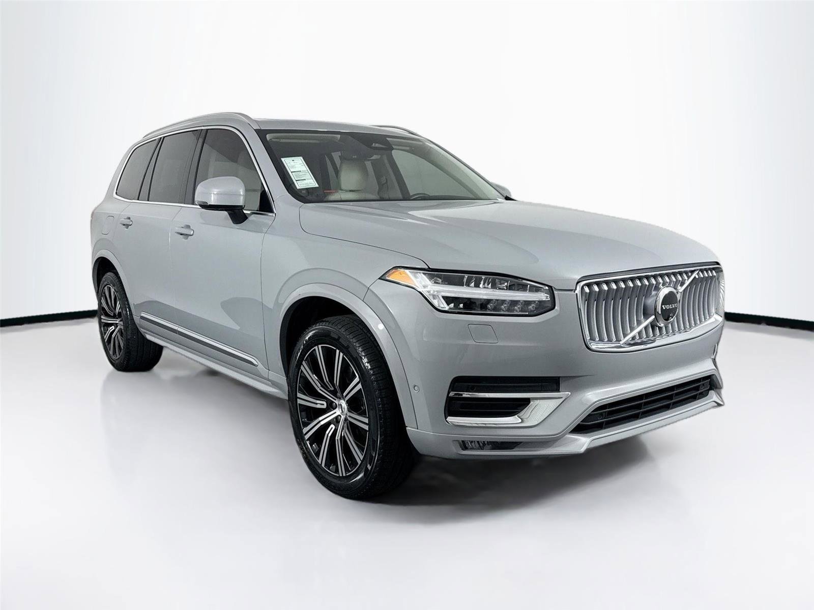 Used 2025 Volvo XC90 B6 Plus w/ Protection Package AWD/4WD image 10