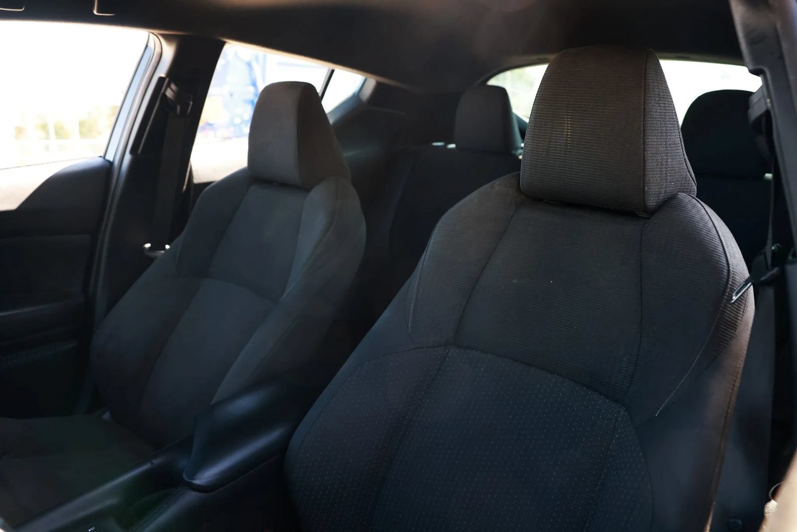 Used 2018 Toyota C-HR XLE FWD image 18