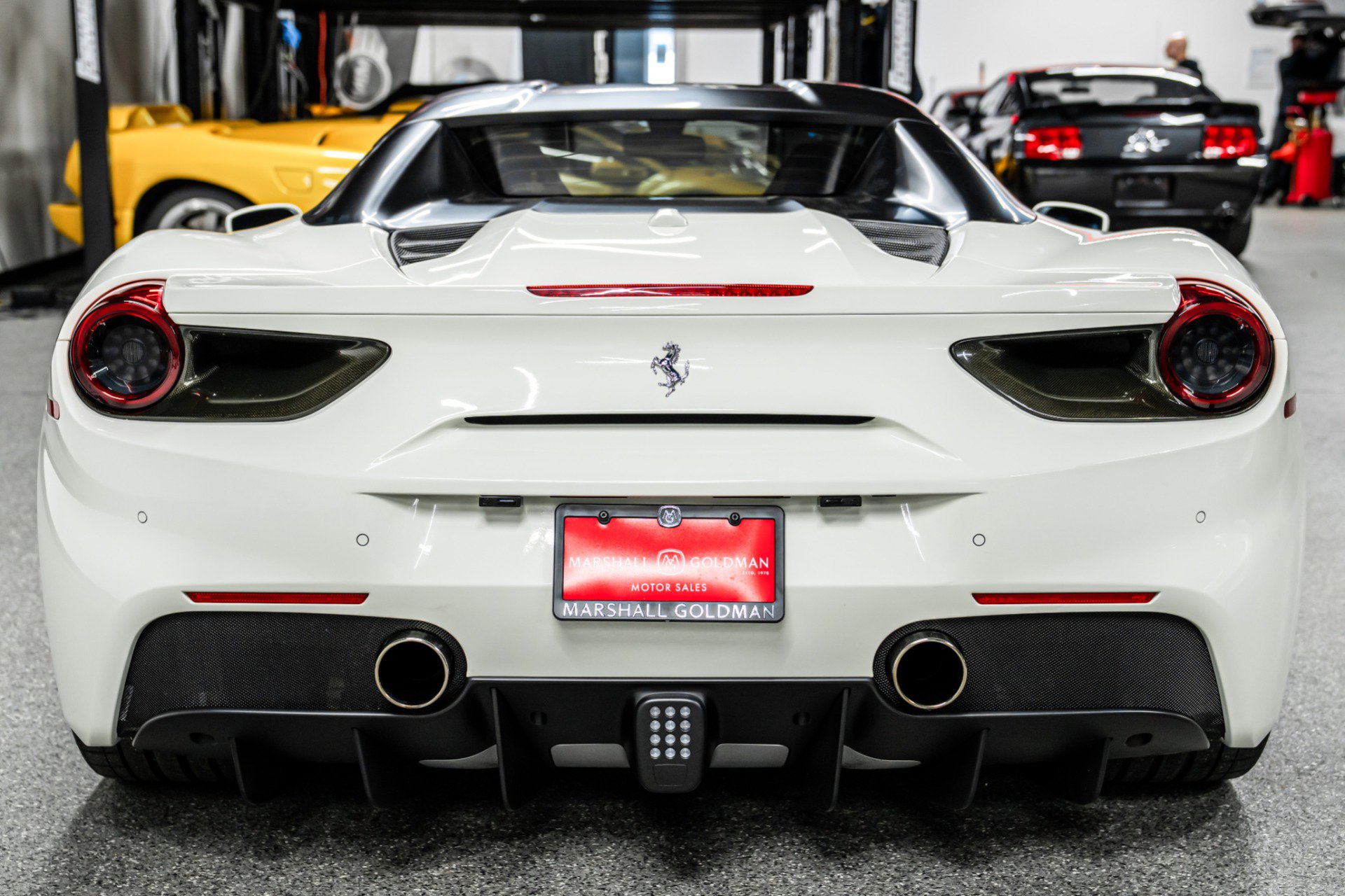 Used 2018 Ferrari 488 Spider image 40